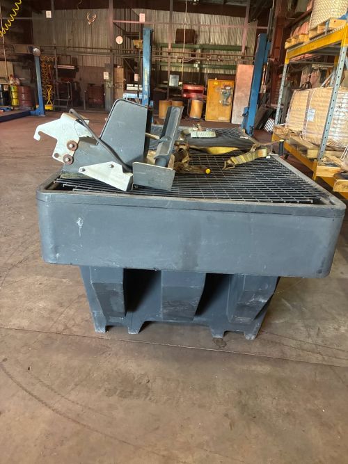 Truck Bed Salt Spreader - Image 3